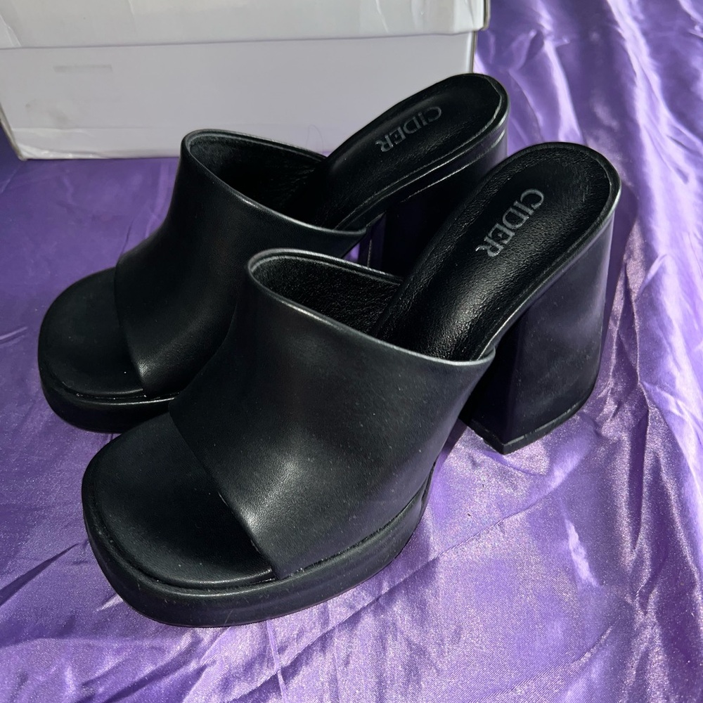 Chunky faux leather heel